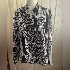 Chico’s black and white print jacket size 3